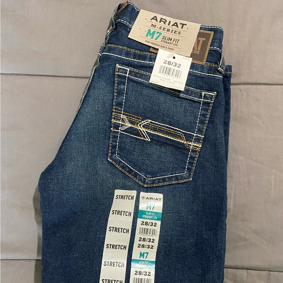 Ariat M7 - Picture 1 of 2